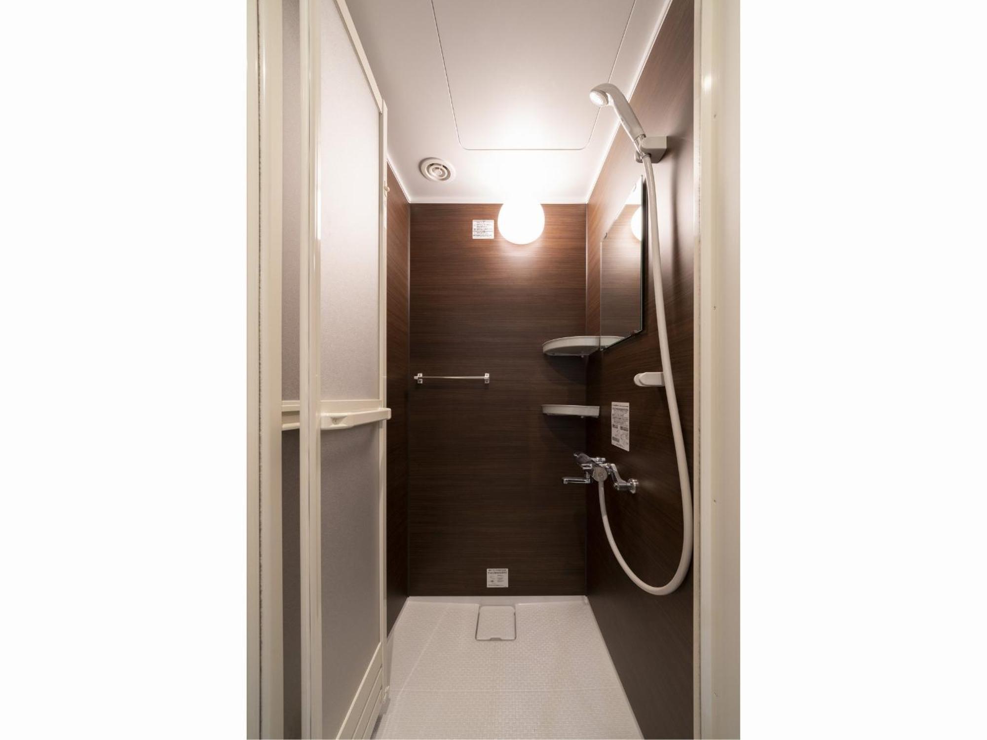 Capsule Hotel J Garden Shin-Osaka Dış mekan fotoğraf