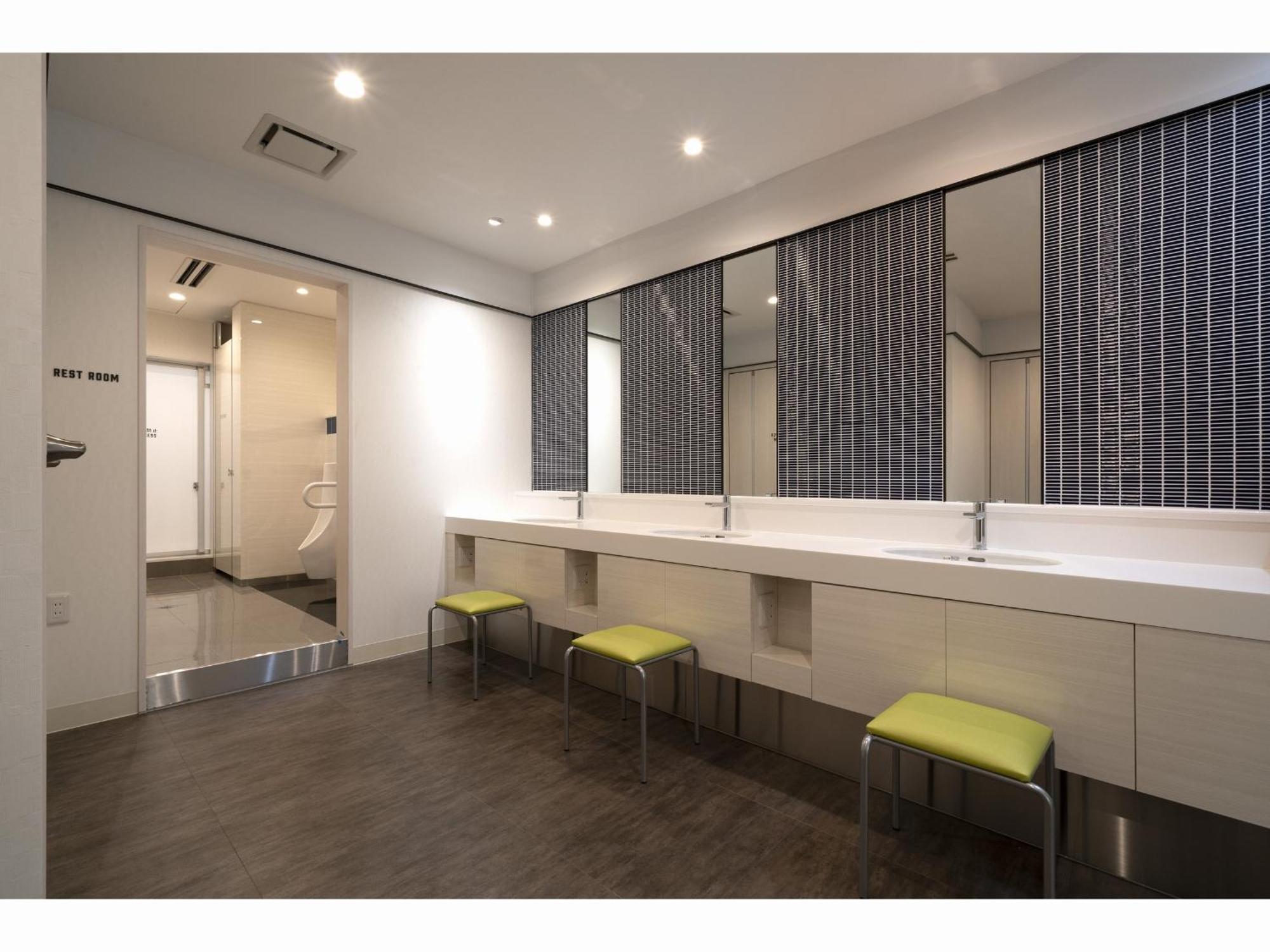 Capsule Hotel J Garden Shin-Osaka Dış mekan fotoğraf