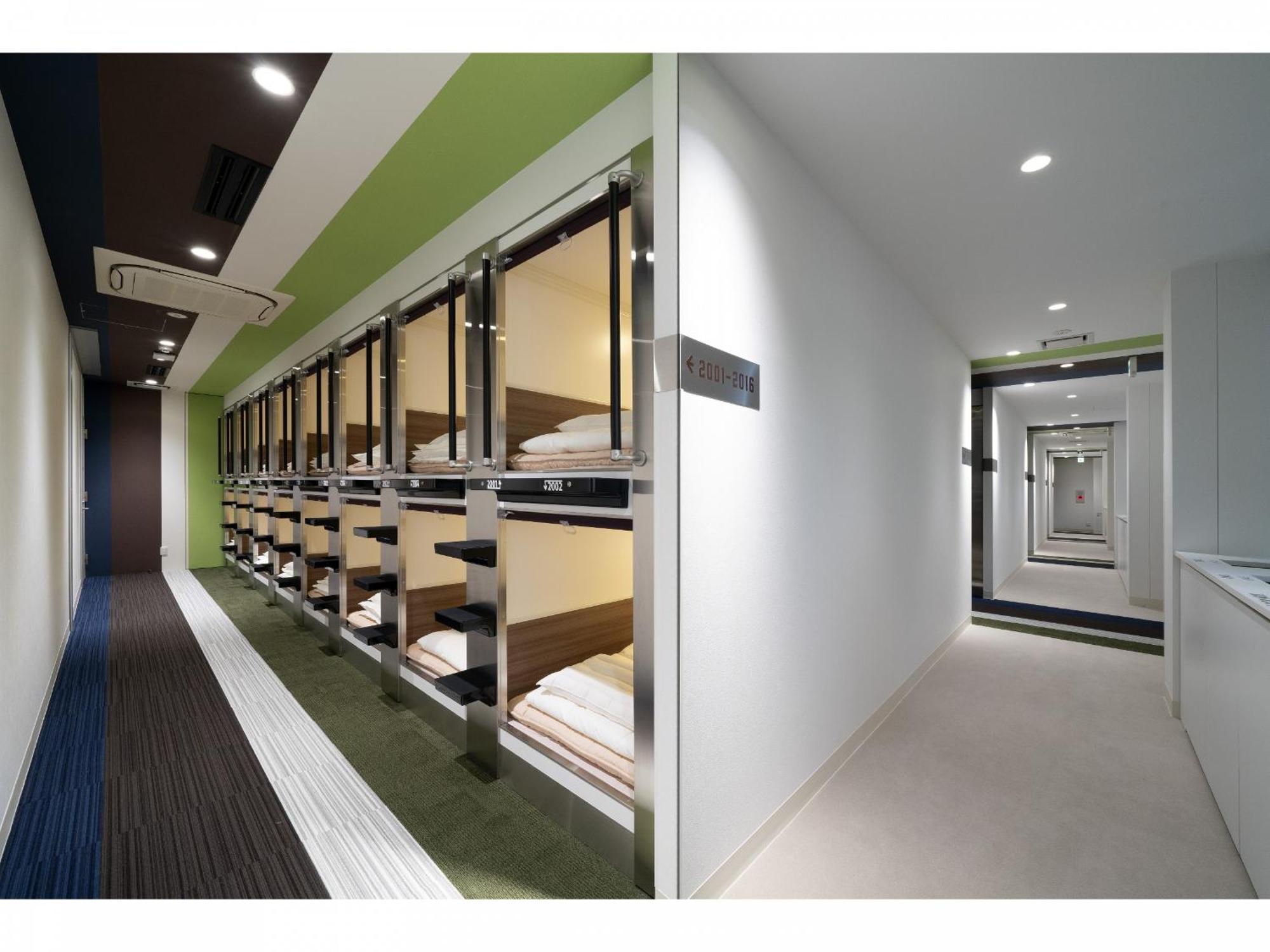 Capsule Hotel J Garden Shin-Osaka Dış mekan fotoğraf
